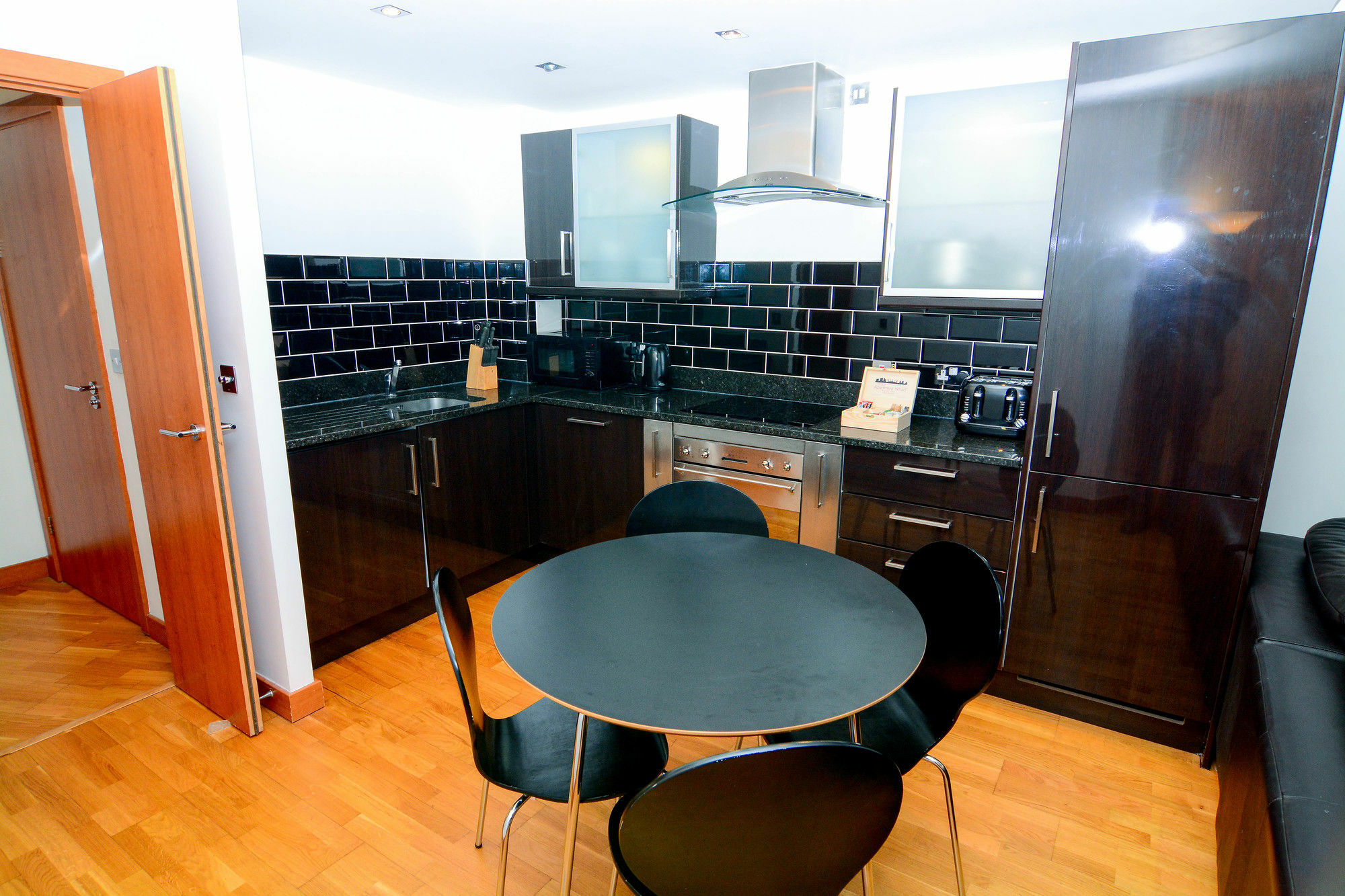 Apartment Wharf - Cuba Street ลอนดอน ภายนอก รูปภาพ